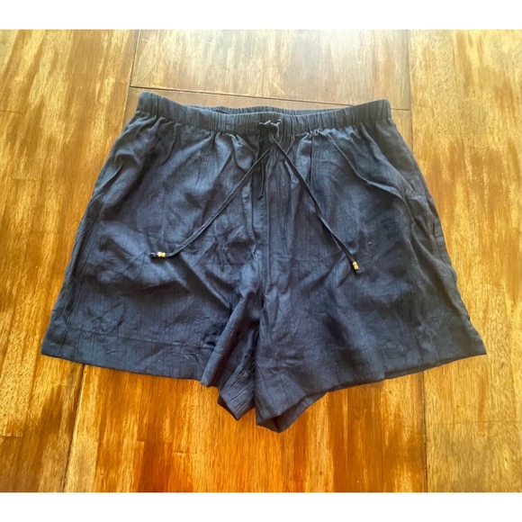 H&M Pants - H&M Navy Blue Textured Pull-On Shorts Elastic Waist Drawstring Medium NWT